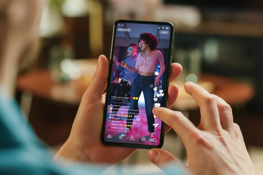 Top 10 Viral TikTok Trends Dominating 2025